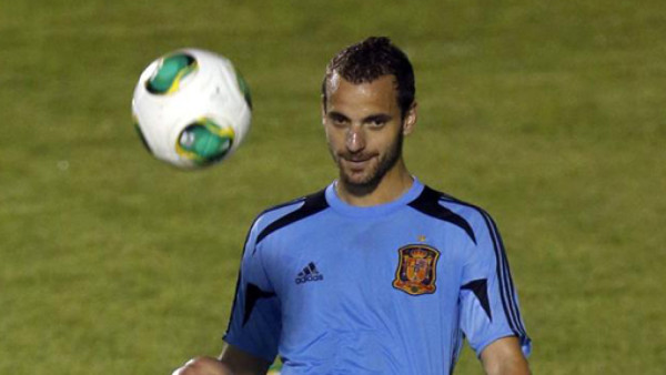 Valencia y Tottenham acuerdan traspaso de Soldado
