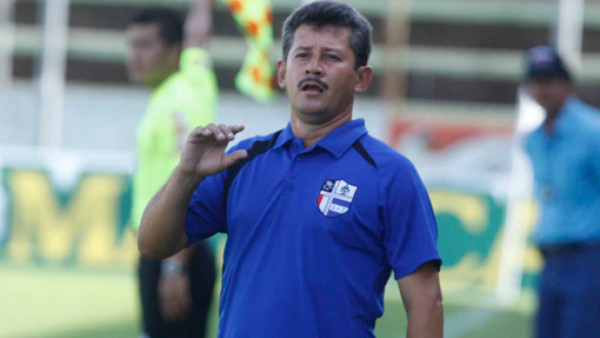 Mauro Reyes lamentó el arbitraje ante Olimpia