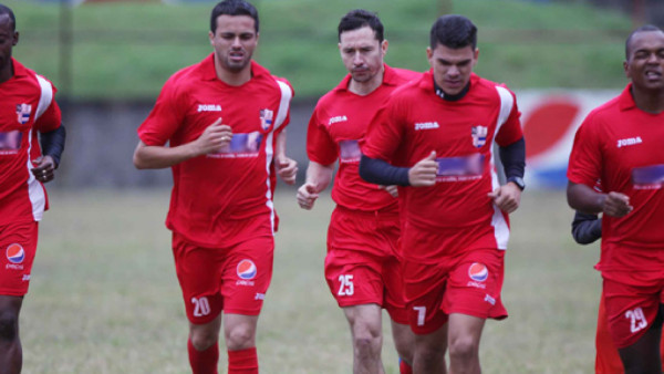 Polache ya entrena con el Deportes Savio