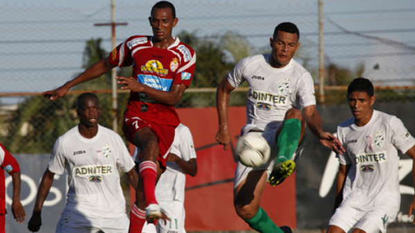 Platense le ganó el duelo al Real Sociedad