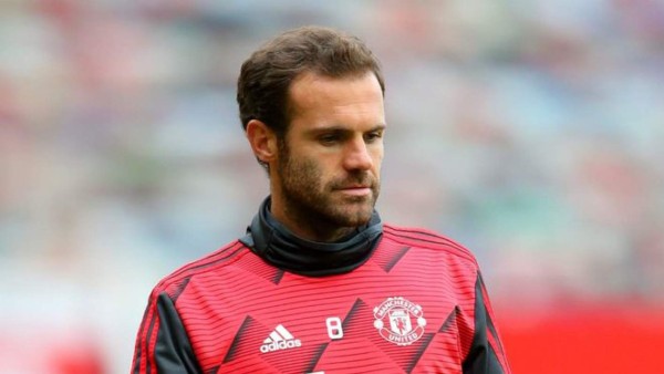 Fichajes: El nuevo DT que se acerca al Barcelona, barrida en el Real Madrid y Messi es noticia