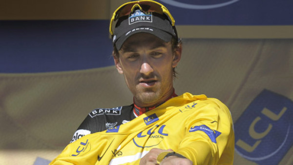 Petacchi ganó, Cancellara sigue de líder