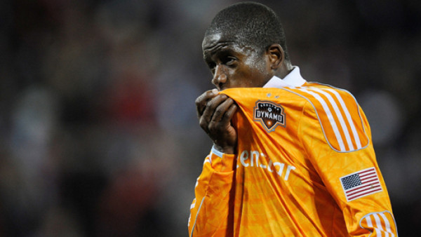 Boniek anota y es campeón del Este