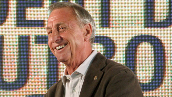 Cruyff no da marcha atrás en el Barça