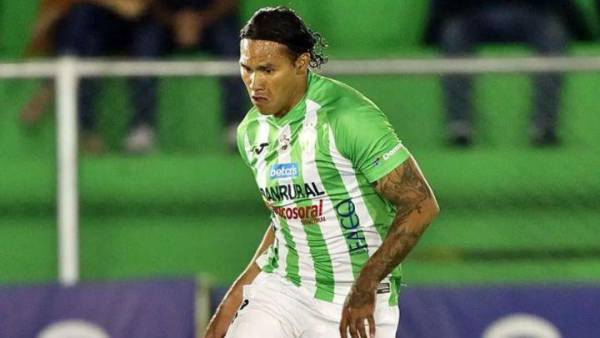 El volante mexicano Carlos “Gullit” Peña milita en el Antigua GFC de la primera de Guatemala. Fotos cortesía
