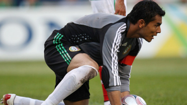 Oswaldo Sánchez explota contra Honduras