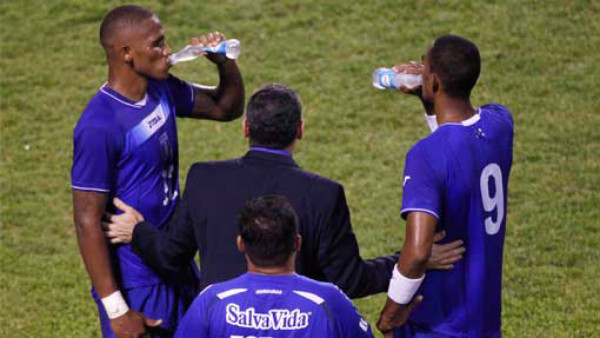 Honduras le gana a Serbia