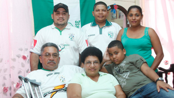 Don Santos, 50 años siguiendo al Platense