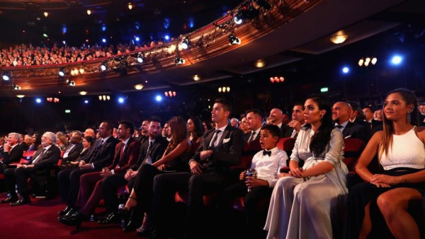 ¿Por qué el hondureño David Suazo participa en los eventos de la FIFA?