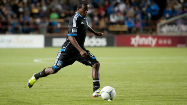 'Muma' Bernárdez y Marvin Chávez comenzaron ganando en la MLS