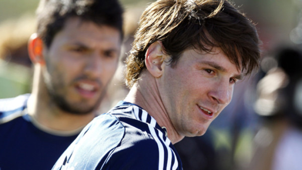 Messi pidió perdón por llegar tarde