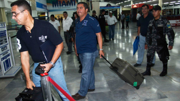 Cuatro policías hondureños darán seguridad a Honduras en Panamá