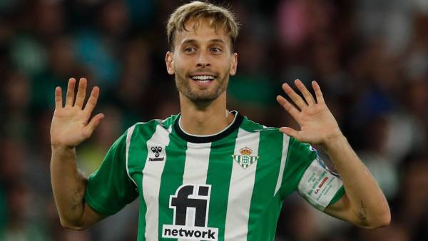 Sergio Canales ganará 15 millones de euros netos en tres años en Rayados. En Real Betis cobraba 1,6 ‘kilos’ por temporada.