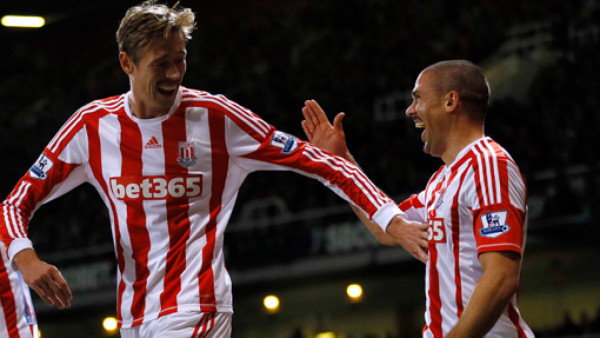 Stoke City triunfa pero Wilson Palacios no juega