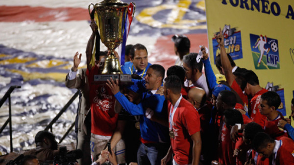 La celebración del campeón Olimpia