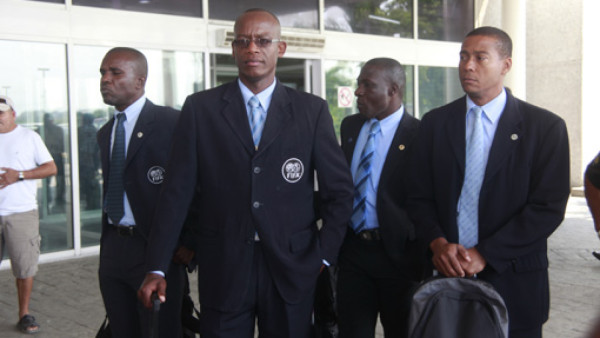 Árbitros del Honduras-México han arribado a San Pedro Sula