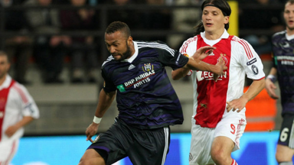 Muma agarra minutos con el Anderlecht