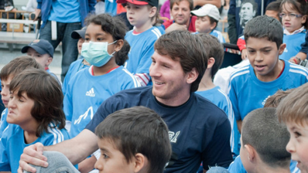 La Fundación Leo Messi beca a médicos argentinos para formarse en España