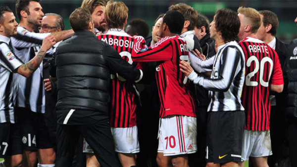 Sancionan al Milan con un partido a puerta cerrada por insultos