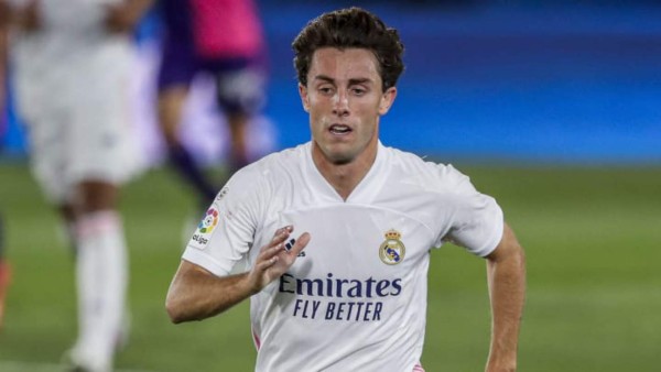 Revolución inédita en Real Madrid: Pesos pesados de baja y los 11 intocables por Florentino Pérez