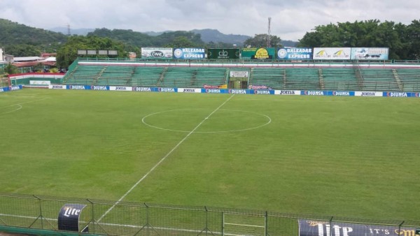 FOTOS: Así ha quedado el estadio de Siguatepeque con las fuertes lluvias