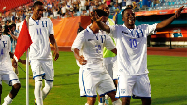 Honduras cumplió ganándole a Boca