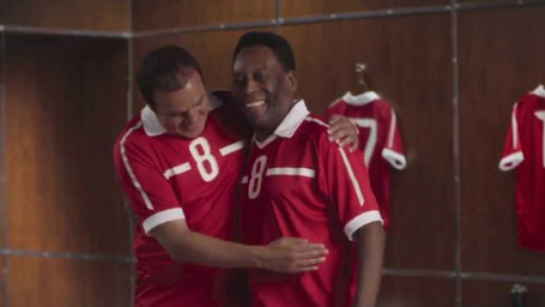 VIDEO: Los 'bloopers” de Pelé y Cuauhtémoc Blanco en un comercial