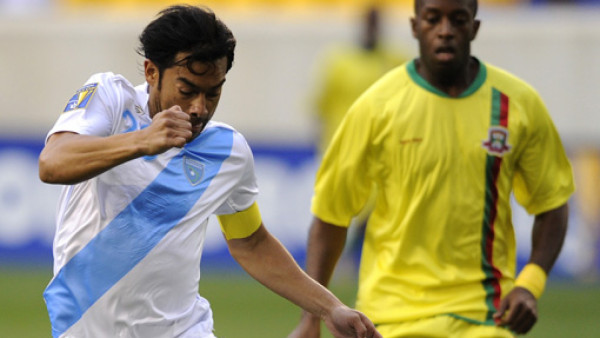 Bennett anotó el primero, 'Pescadito' el 600