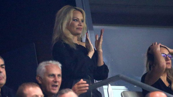 PICANTE: La confesión más íntima de Pamela Anderson con reconocido jugador francés