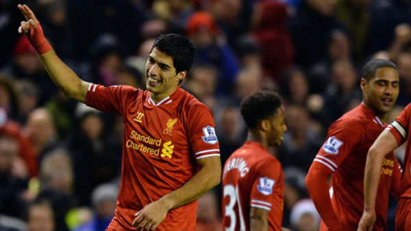 Luis Suárez brilla con póker de goles ante Norwich