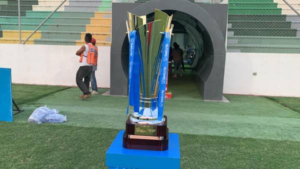 La copa de campeón está en Comayagua.