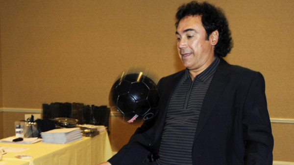 Hugo Sánchez desata ira de venezolanos