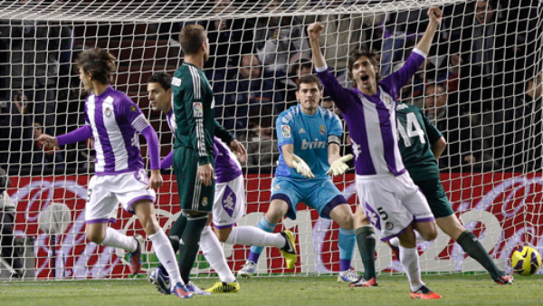 Doblete de Özil y gana el Real Madrid