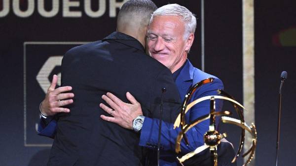 Sorpresa en Francia: Kylian Mbappé toma decisión inesperada con respecto a su futuro y le manda mensaje a Messi