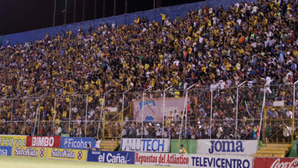 Los 12 objetos que no podrás llevar al estadio Morazán