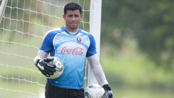 Noel Valladares ya se presentó a los entrenamientos de Olimpia