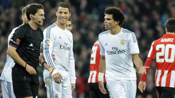 VIDEO: Expulsan a Cristiano por agredir a jugador del Bilbao