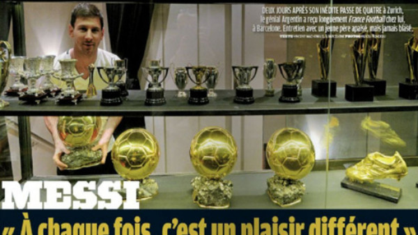 Messi en su casa con los cuatro Balones de Oro