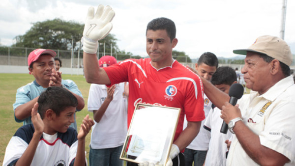 Noel Valladares es querido en su tierra