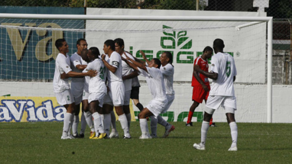 Platense se dejó empatar en dos minutos ante el Choloma