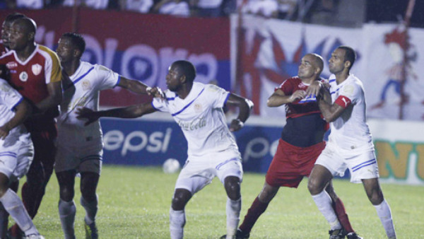 Atlético Choloma-Olimpia se jugará el domingo