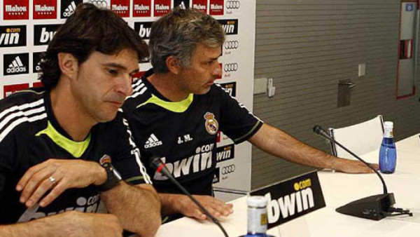 La prensa española planta a Mourinho y su asistente