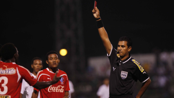 La expulsión de Jhony Palacios, ¿justa o no?