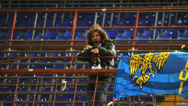 Insólito, fue el único aficionado del Udinese en el estadio
