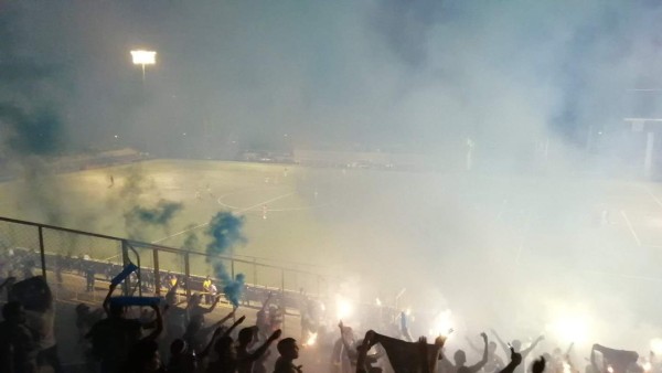 NO VISTE EN TV: Fiesta Azul en las gradas, bronca y celebraciones en Nicaragua