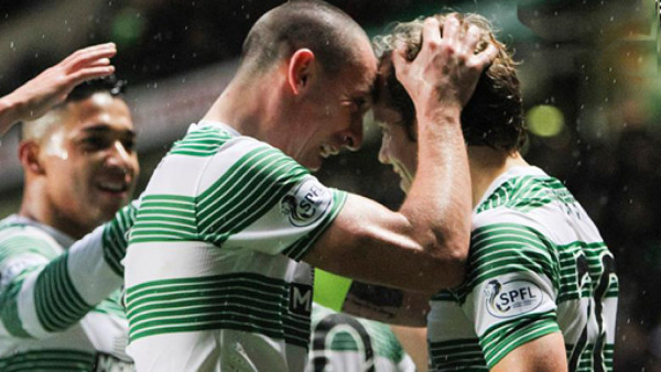 Celtic y Emilio ganan, inamovibles en Escocia