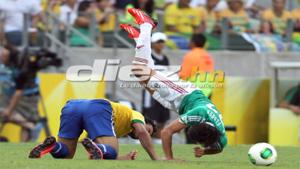Brasil le gana a México en Copa Confederaciones