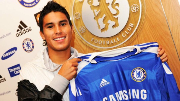 Llegó al Chelsea y no dio bola: Los 15 famosos jugadores mexicanos que fueron a pasear a Europa