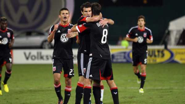 En duelo de catrachos, Andy Najar le gana el pulso a Jerry Bengtson