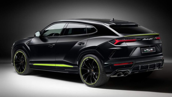 Una nave espacial: Así es el lujoso nuevo auto de Cristiano Ronaldo que ya presume en Inglaterra